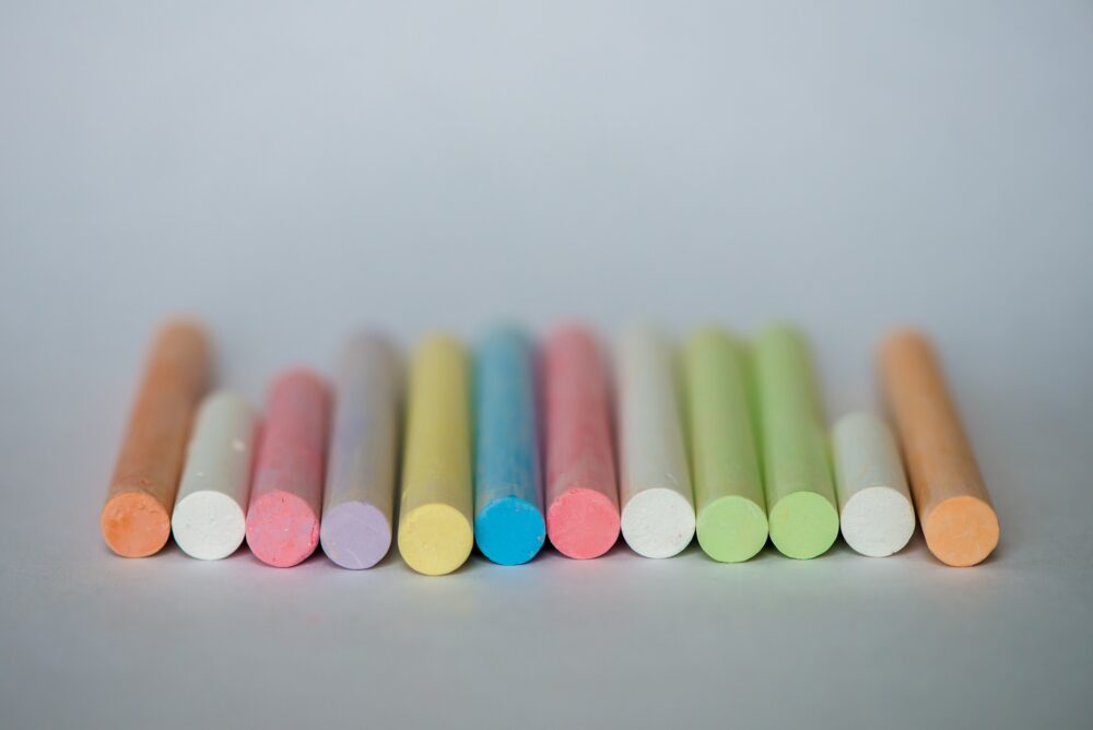 Row of colored chalk. (Image by stokpic from Pixabay)